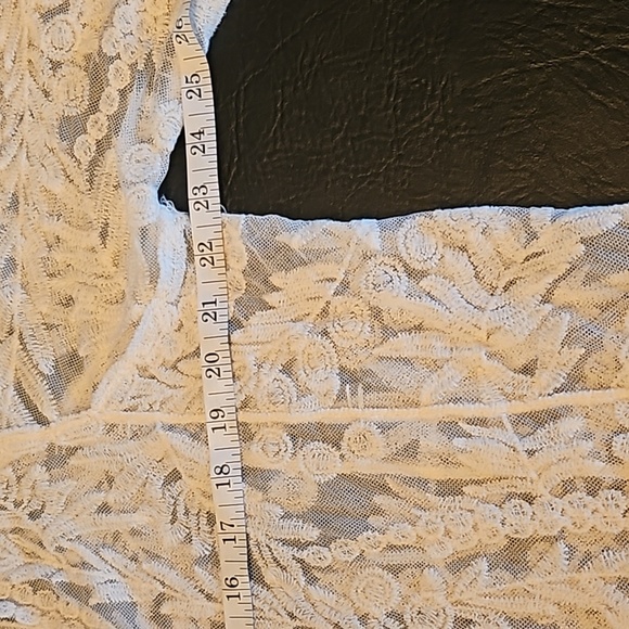 Simply Couture - Ivory Lace Open Cardigan - Picture 8 of 8